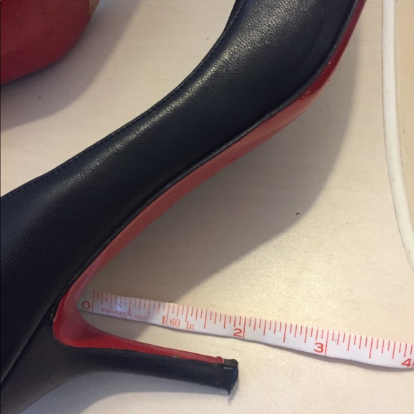 Classic black Christian Louboutin peep toe pumps - Picture 7 of 8